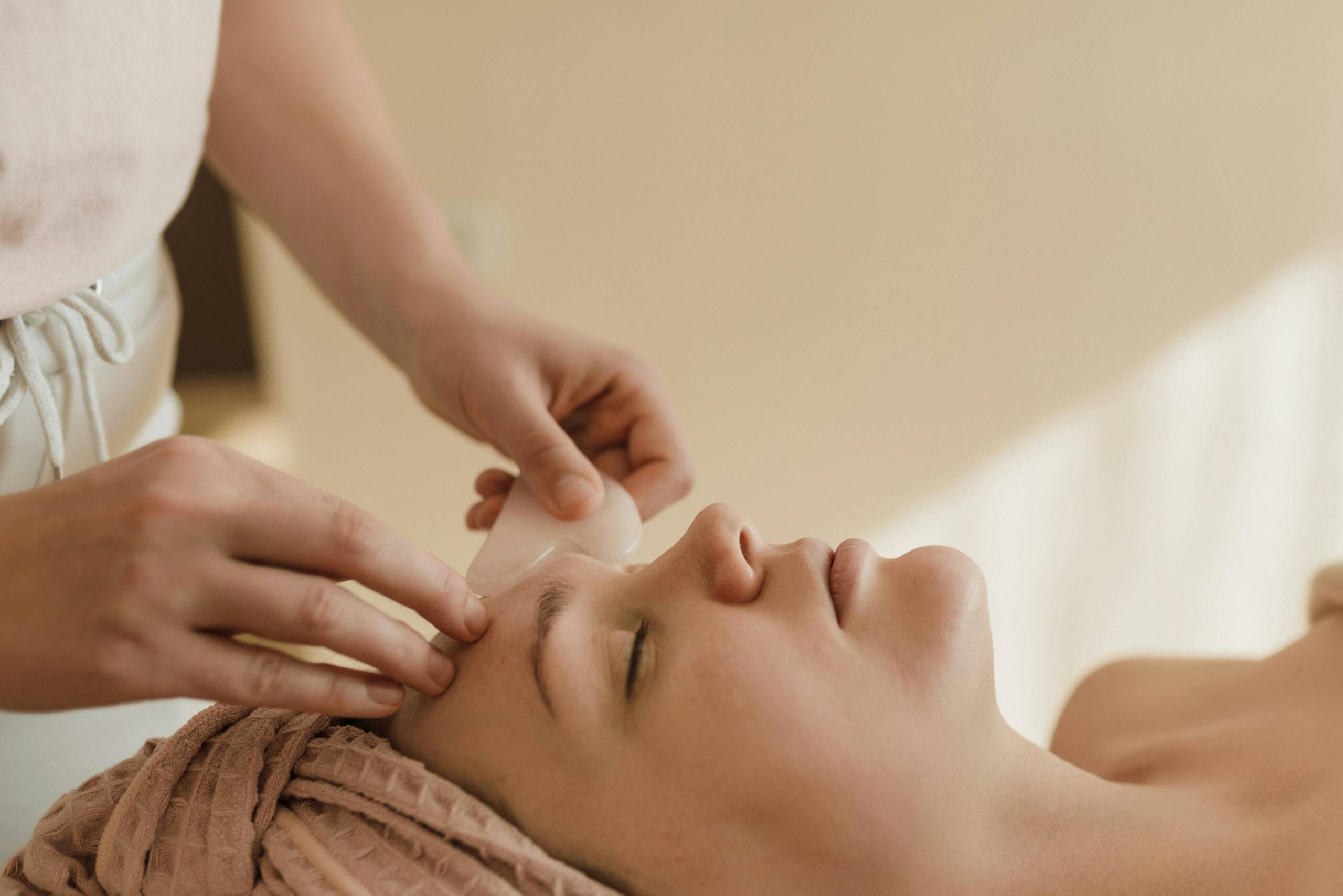 Signature facial (with Gua Sha)
